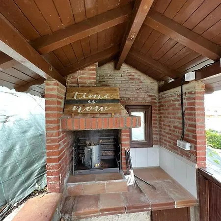 Casa Con Jardin A 2 Min Playa, Garaje Privado Mogro
