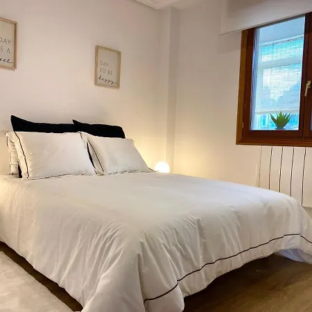 Casa Con Jardin A 2 Min Playa, Garaje Privado Apartment