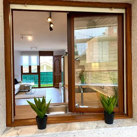 Apartment Casa Con Jardin A 2 Min Playa, Garaje Privado